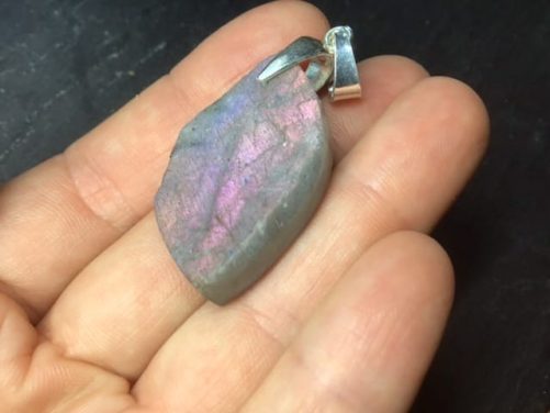 Pendentif labradorite rose orange brute
