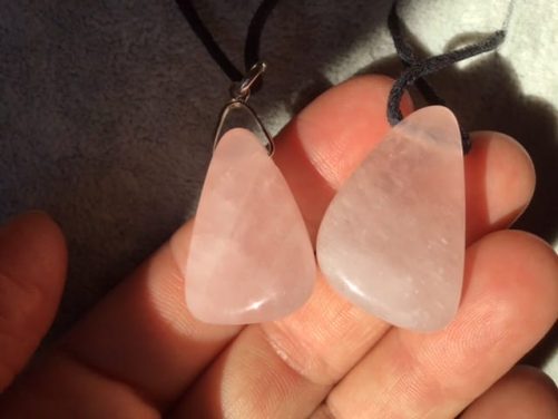 Pendentifs quartz rose Madagascar
