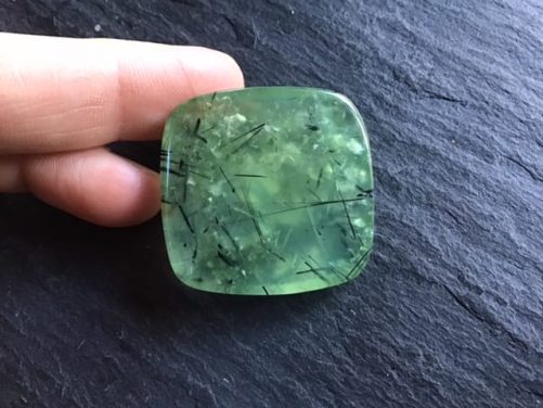 Prehnite carrée