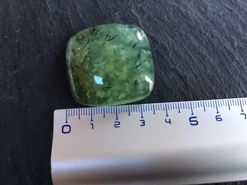 Prehnite carrée