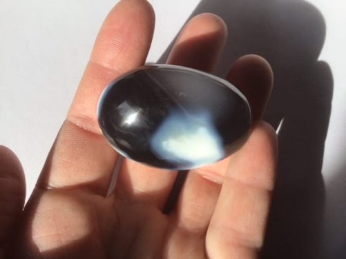 Galet agate neige