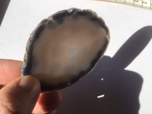 Tranche agate naturelle bleue foncée