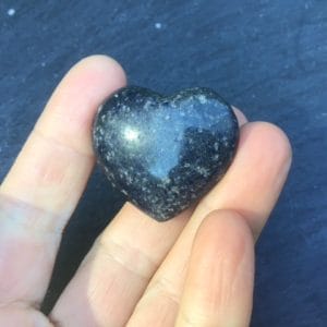 Coeur en pierre naturelle