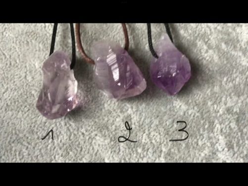 Pendentif Pointe d’ amethyste sur cordon