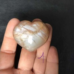 Coeur en pierre de lune adulaire aux superbes reflets