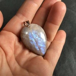 La belomorite est une peristerite russe !