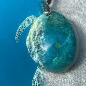 Pendentif chrysocolle bombée