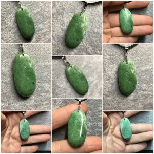 Zoisite en pendentif