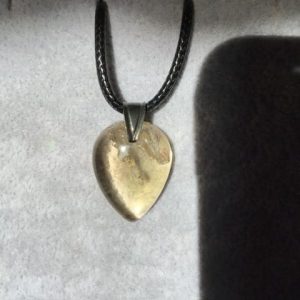 Pendentif citrine, forme cœur imagé