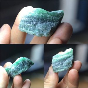 Morceau brut d’ aventurine