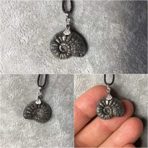 Pendentif en ammonite pyrite de france
