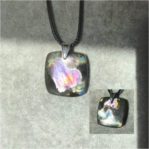 Labradorite flashy