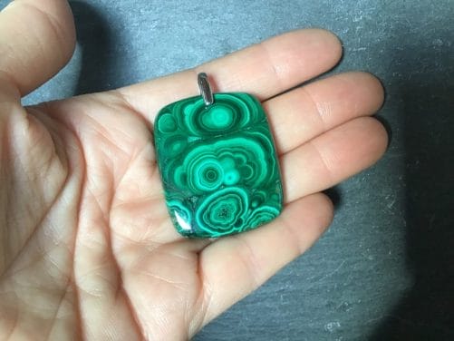 Pendentif malachite homme