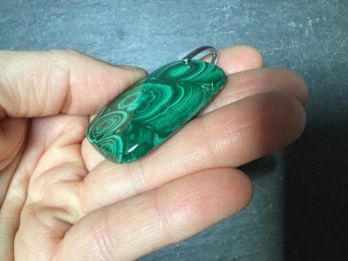 Pendentif malachite homme