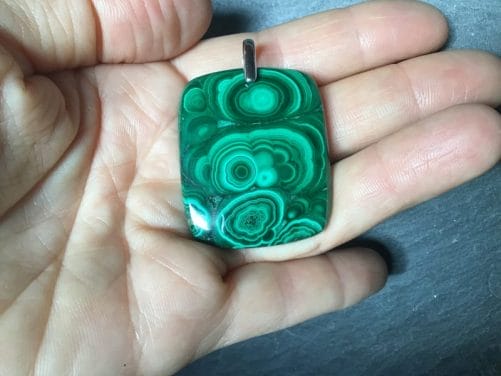 Pendentif malachite homme