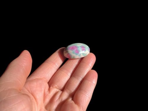 Cabochon rubis fuschite