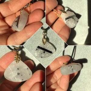 Pendentif quartz à tourmaline