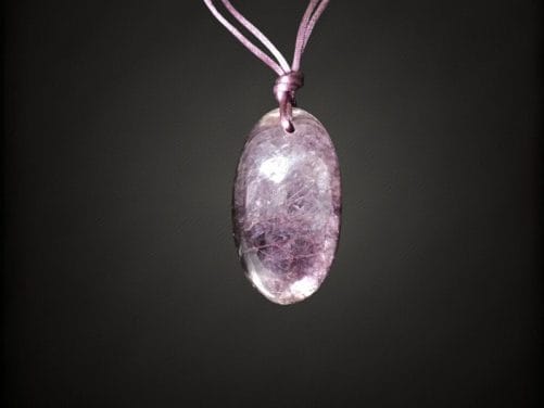 Pendentif lepidolite mica ovale